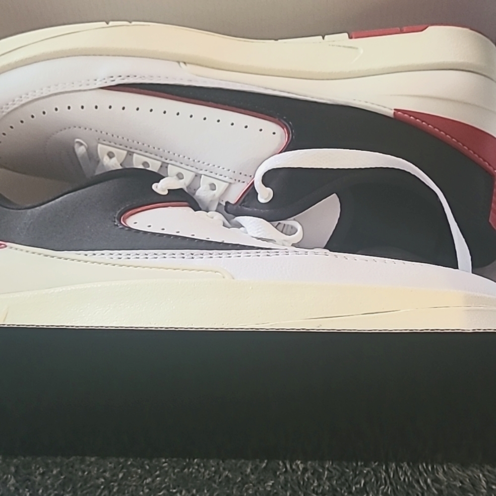 [FD4849-106] Womens Air Jordan RETRO 2 LOW 'CHICAGO TWIST'
